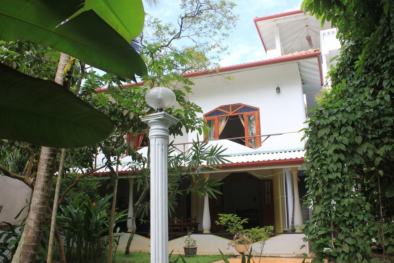 Dionis Villa Unawatuna Exterior foto